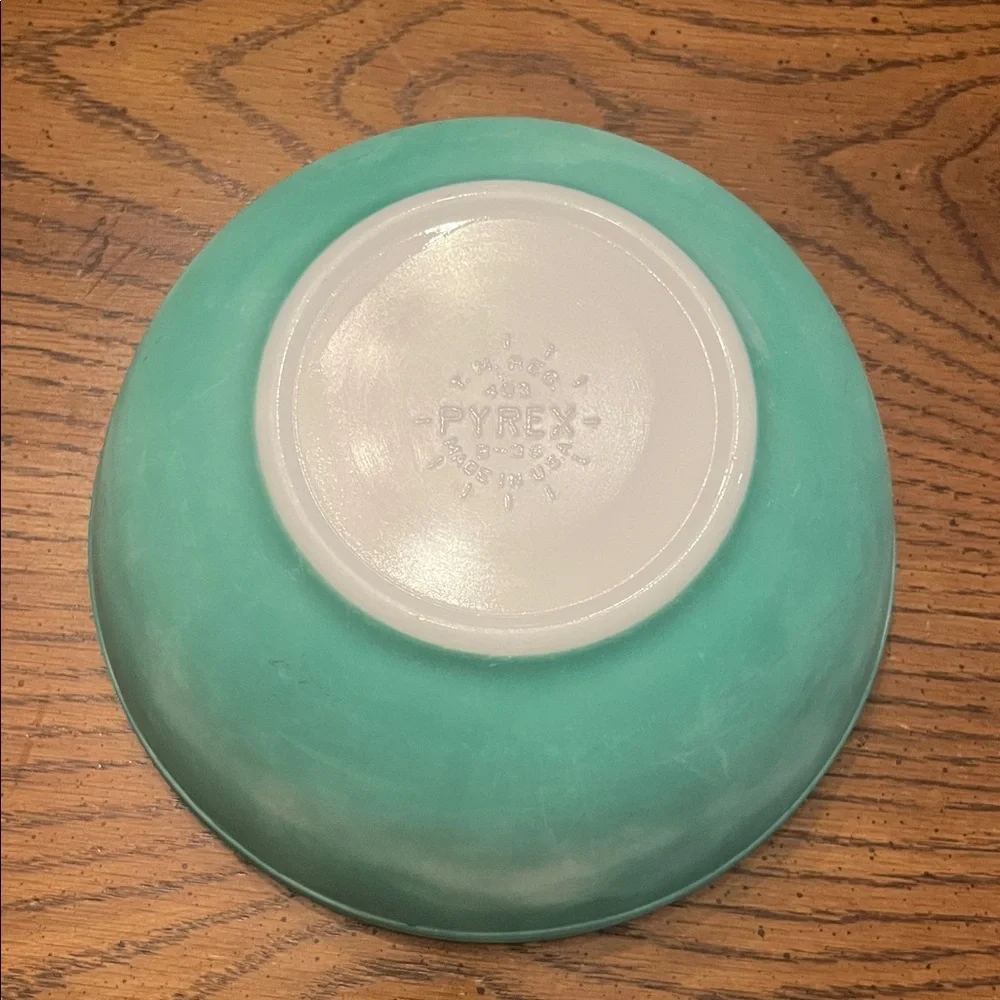 Pyrex elegant mint
